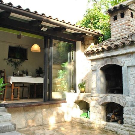 Old Town Uspon Apartment Pula Exterior photo