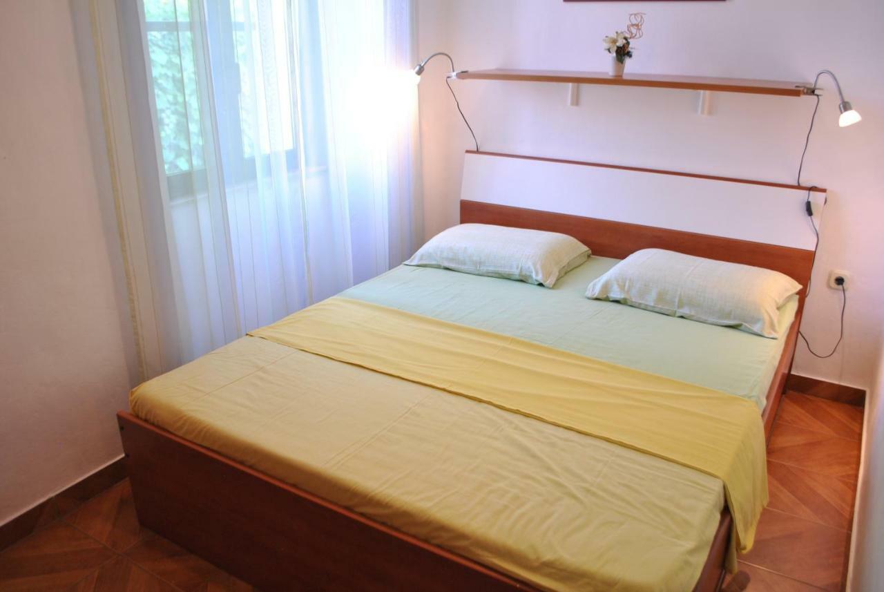 Old Town Uspon Apartment Pula Exterior photo
