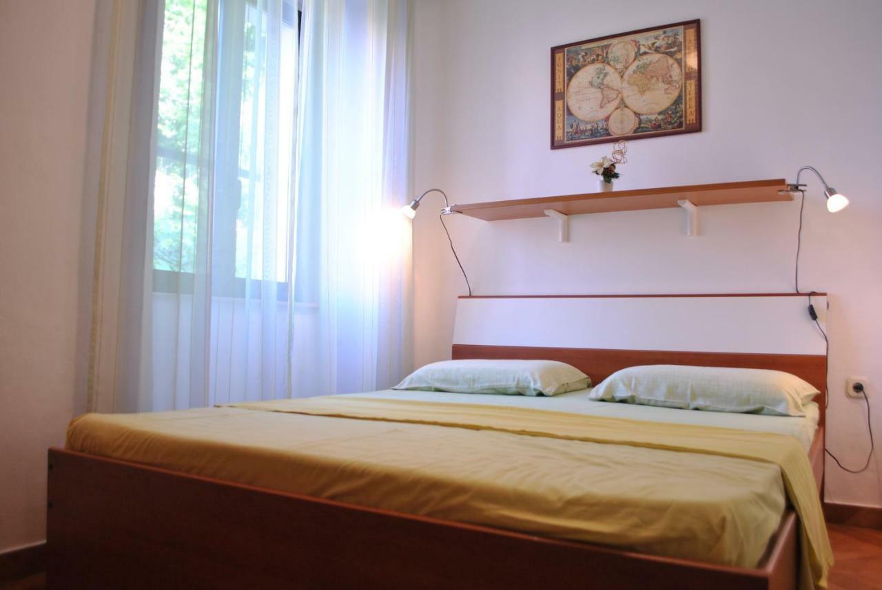 Old Town Uspon Apartment Pula Exterior photo